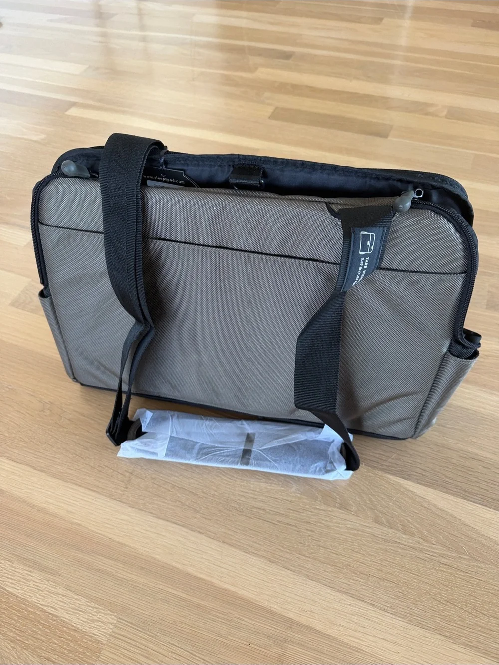 SleepyPod Small Pet Carrier Bag in Olive Green